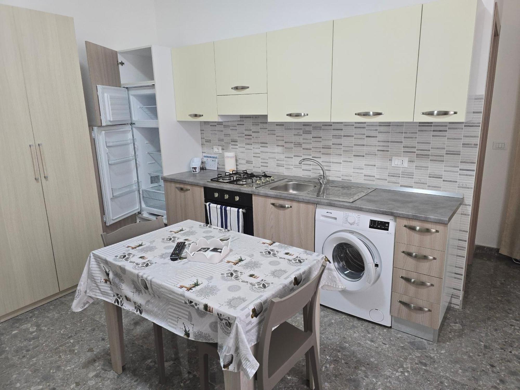 לינה וארוחת בוקר מרינה די סקבוניאה Da Massimo 1 מראה חיצוני תמונה